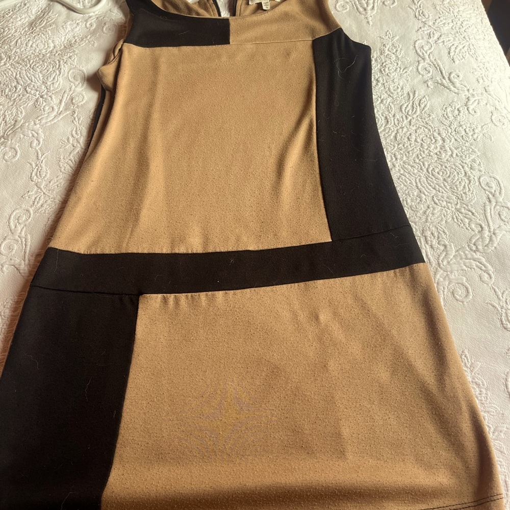 Monteau Sleeveless color block dress, black and camel, size small.